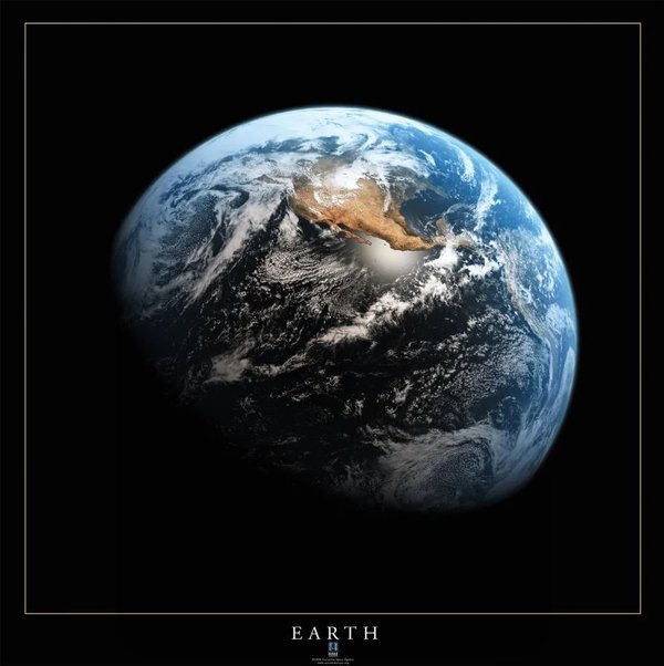 EARTH 1 (Hubble NASA)