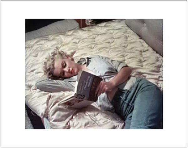 Marilyn Monroe - Studio Publicity Still